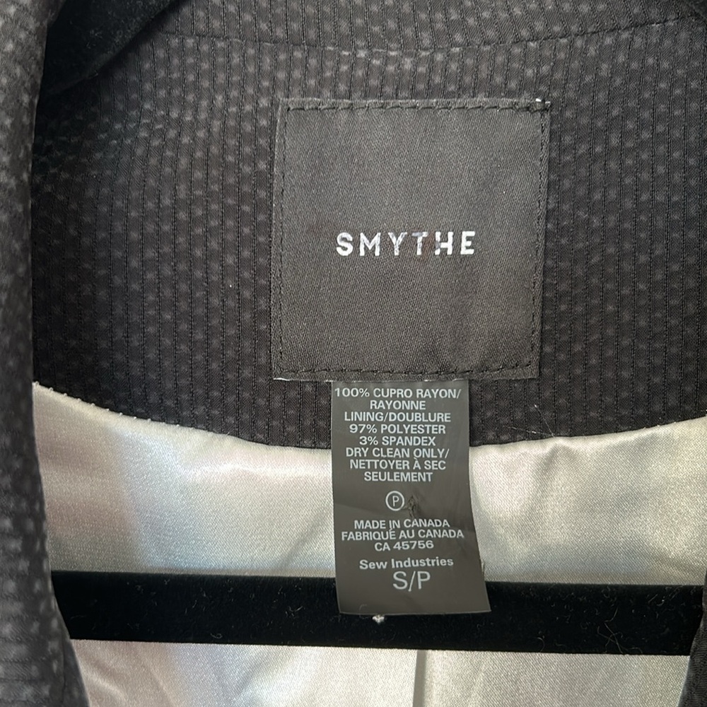 Smythe 90s Oversized Blazer in Sandwashed Black - Picture 6 of 11